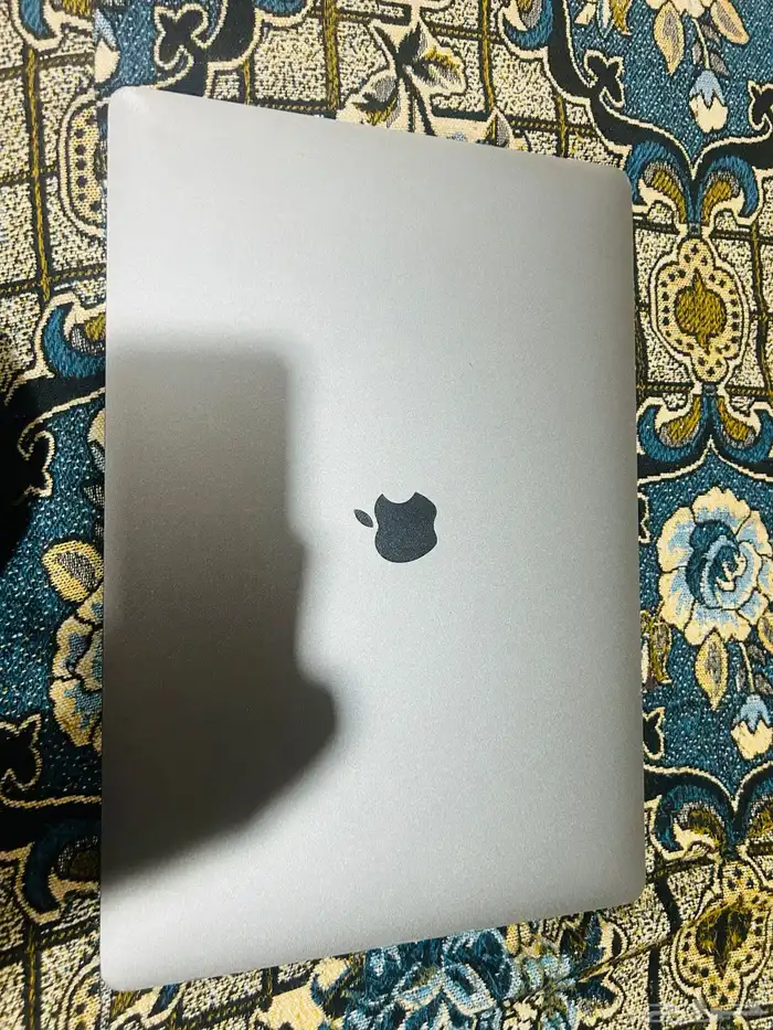Macbook Pro 2019 16 inch 32gb 1 tb 4