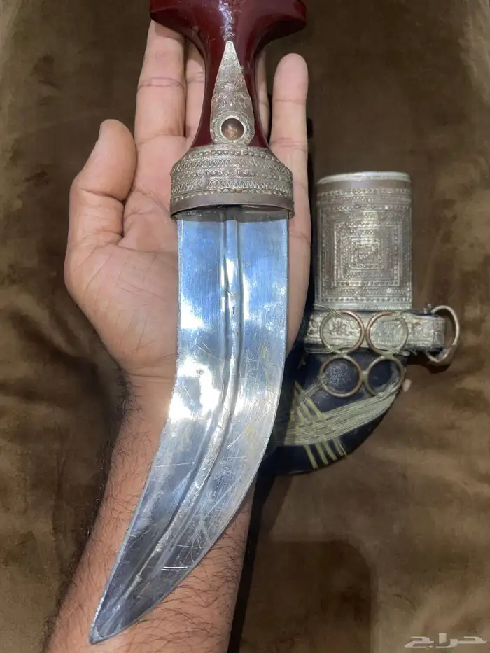 جنبيه ماعندي اي خلفيه اومعلومات عنهانهائيآ للبيع 5