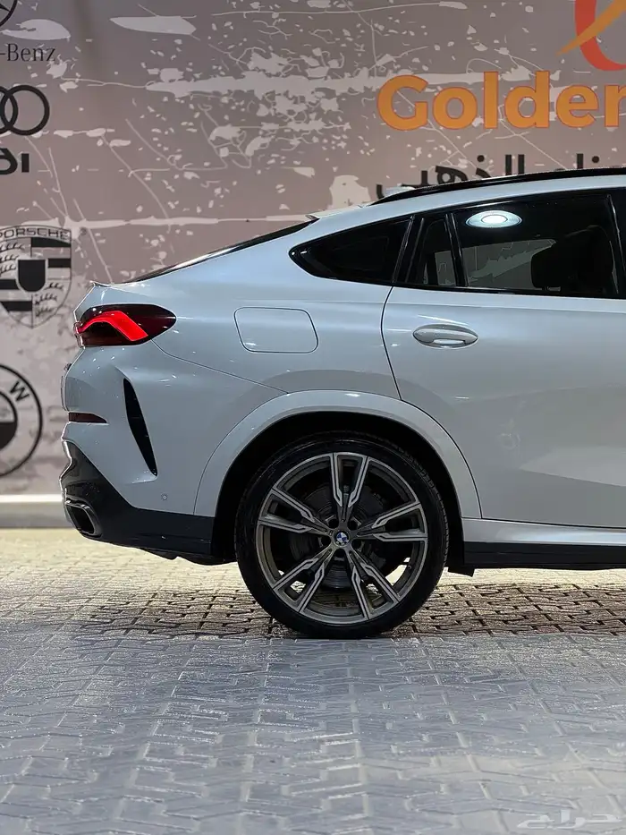 بي ام دبليو x6 موديل 2020 V8 16