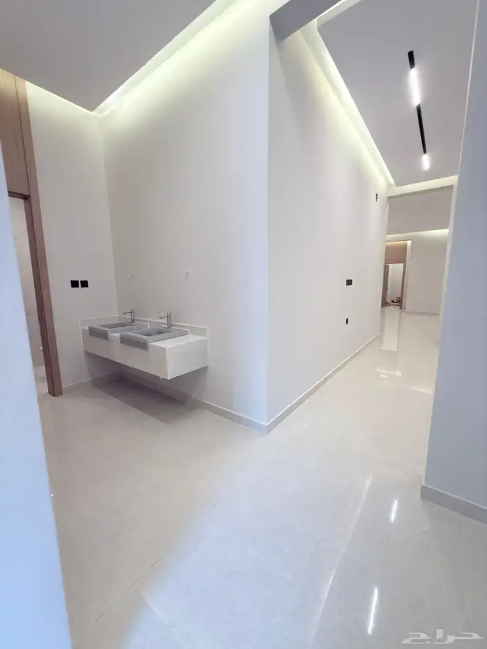 فيلا دور دور شقة للبيع في حي تنال فرصة ذهبيه خلف مدارس سدرة 3