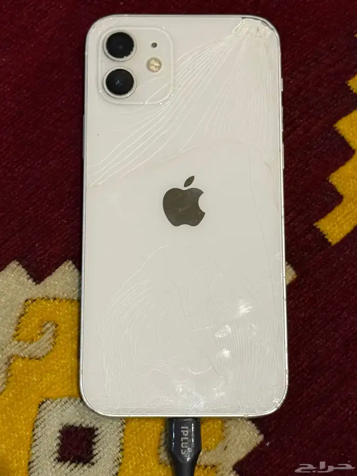ايفون 12 للبيع 3