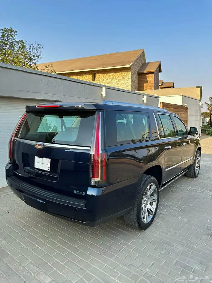 كاديلاك اسكاليد 2017 طويل 1