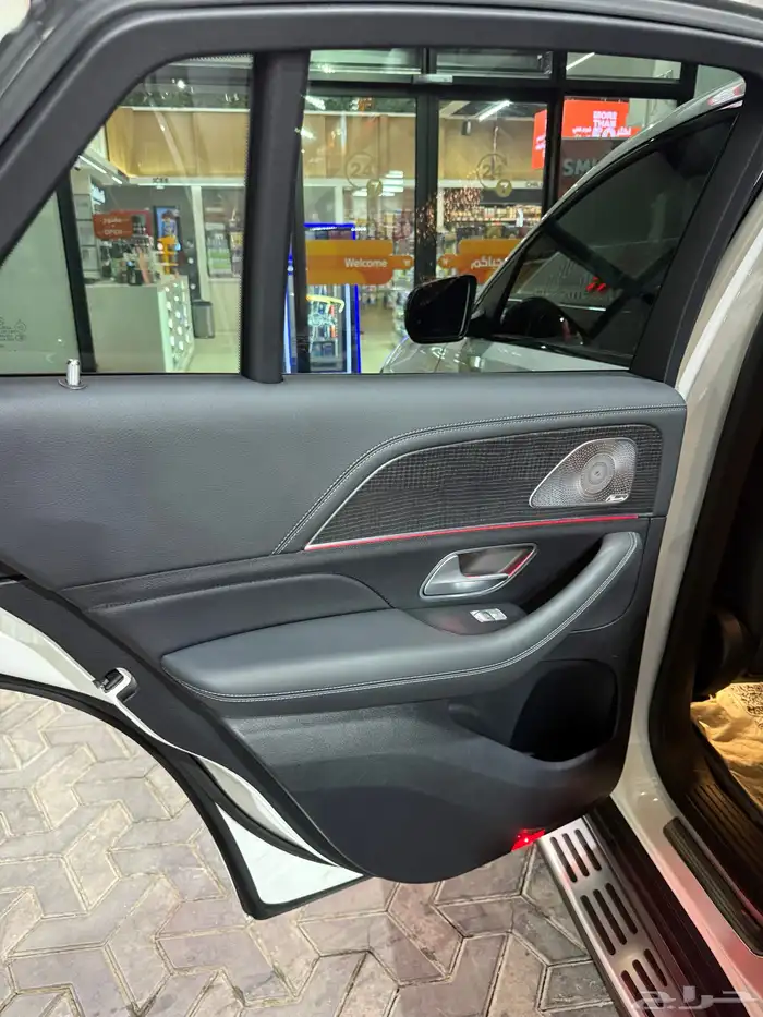 مرسيدس GLE53 AMG نايت بكج 28