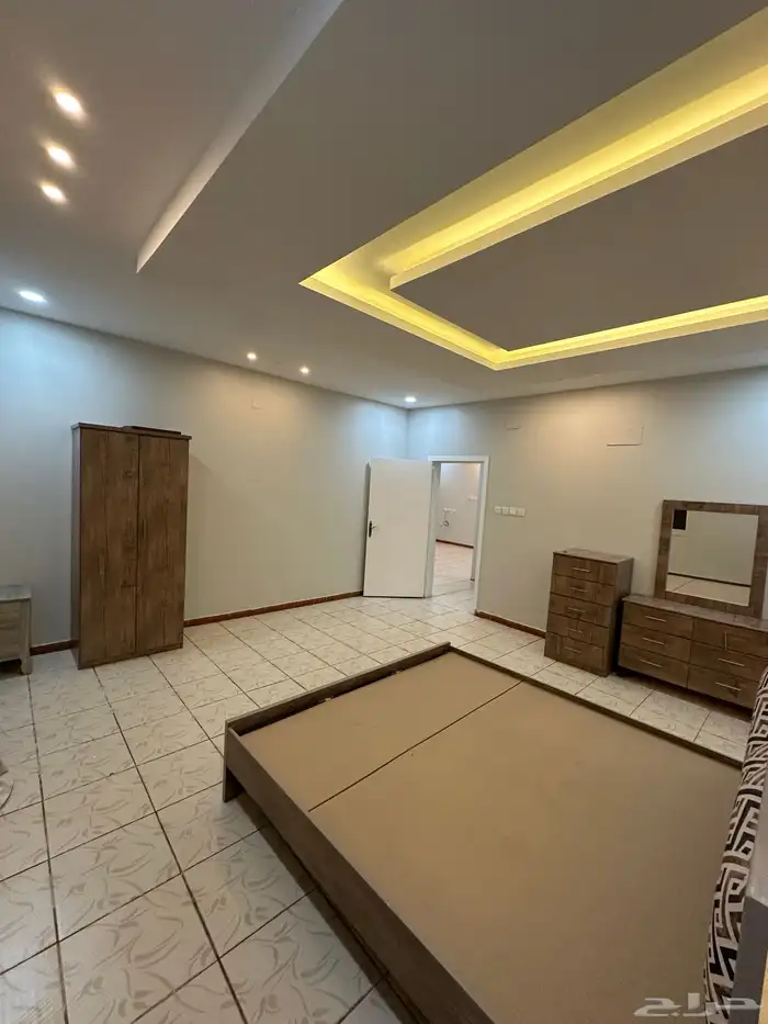 شقة مودرن للإيجار السنوي بسعر مناسب في أبها 14