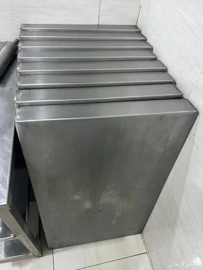 محل تميس للتقبيل بسعر مغري 4