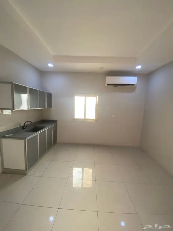 شقة سكنية للايجار بحي التعاون 0