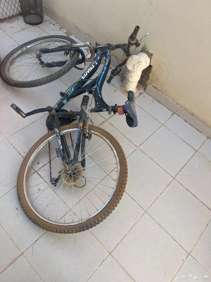 سيكل رياضي. فيه غيرات. سبعه او ثمانيه. استخدام اربع شهور 0