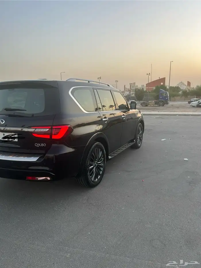 جيب QX إنفنيتي 1