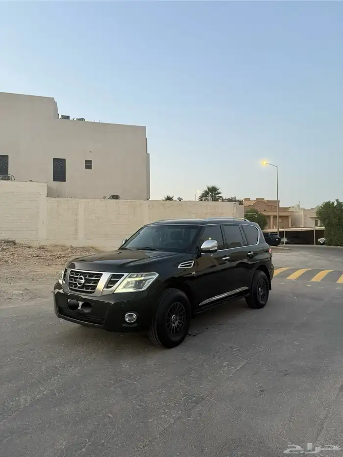 نيسان باترول بلاتينيوم 400 2014 اسود 0