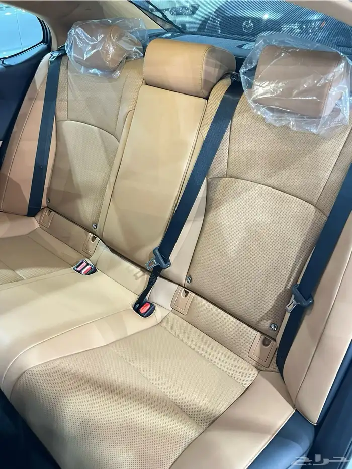 لكزس ES250 2025 بنزين شبه جديد ( الوكيل عبداللطيف جميل ) 9