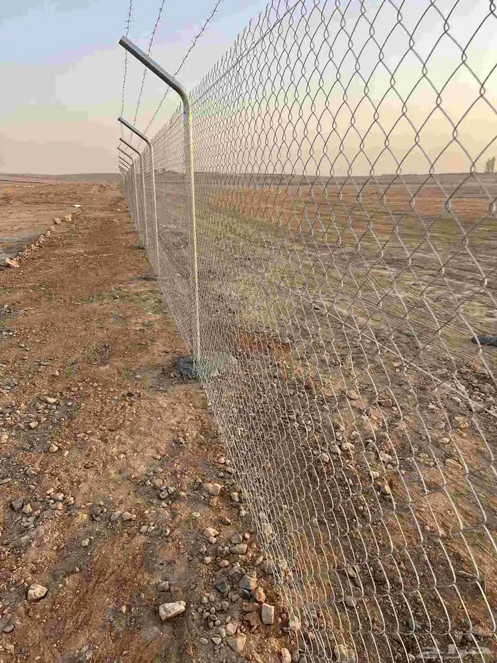 تركيب الشبوك باجميع أنواعها ومقاساتها والسياجات 9