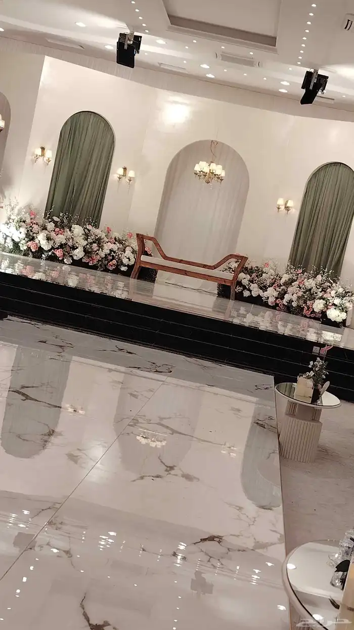 تأجير كوشات تنسيق ورد تأجير طاولة تأجير كنب 2