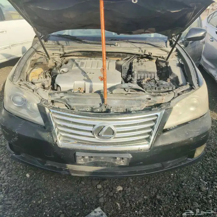 للبيع قطع غيار فقط لكزز ES350 2008 0
