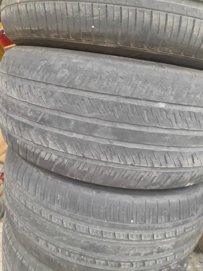 كفرات مقاس 285 50R20 جنط 20 نظاف 3