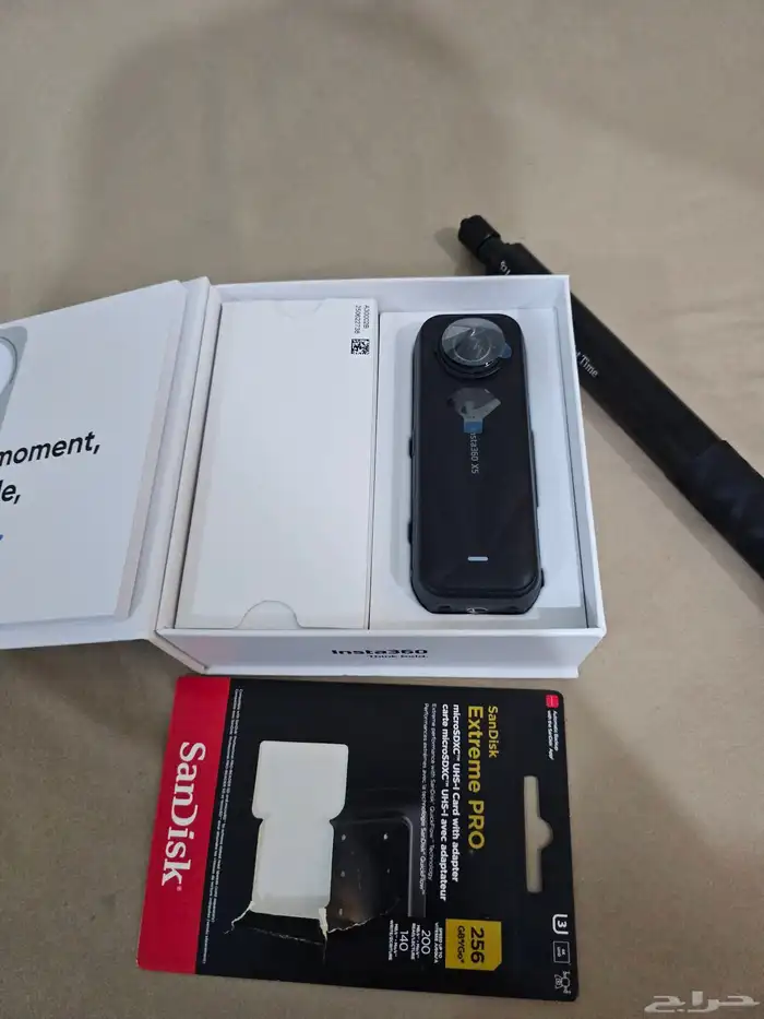 Insta360 X5 4