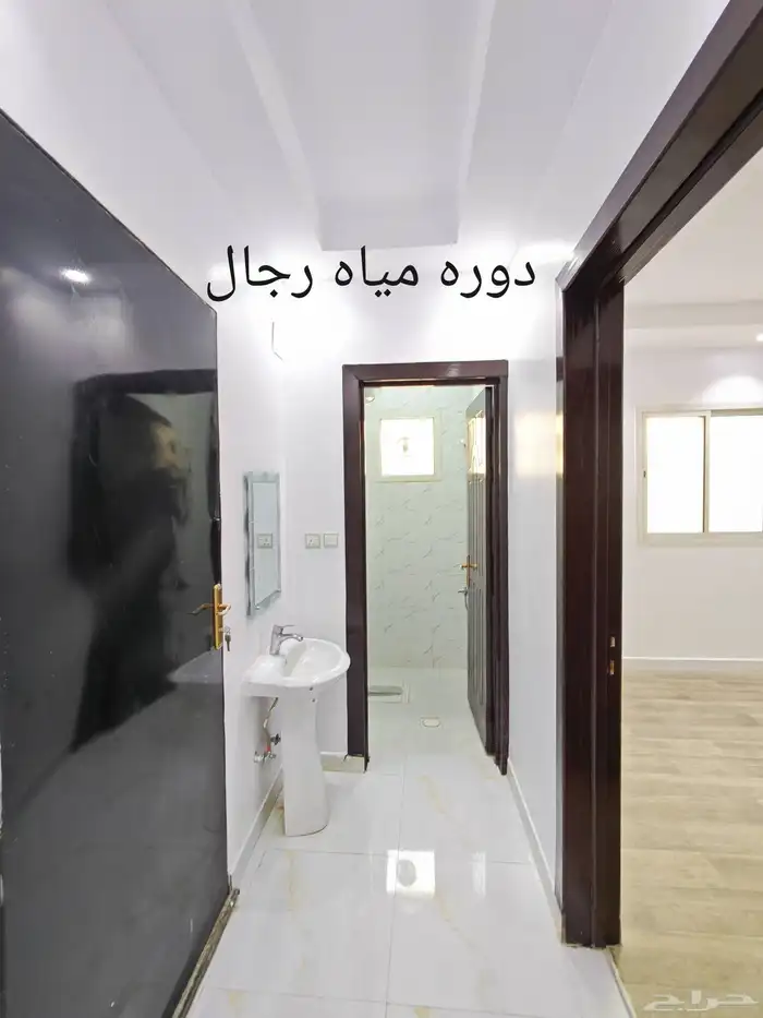 للايجار شقه ملحق راكب مكيفات ومطبخ الواحه 1