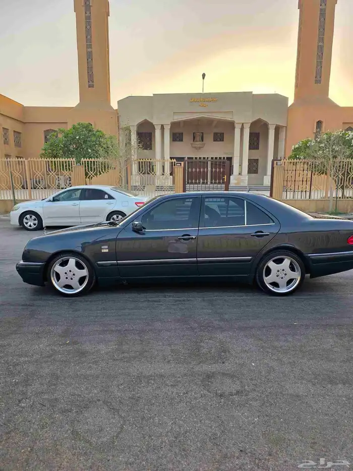 AMG مرسيديس E50 3