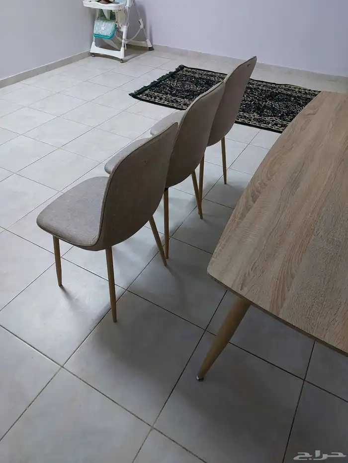 Dining table with 3 chairs 4
