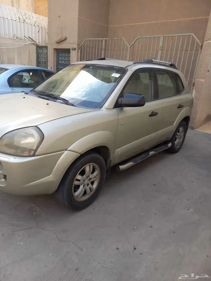 سيارة توسان 2008 بحالة جيدة جدااا 3
