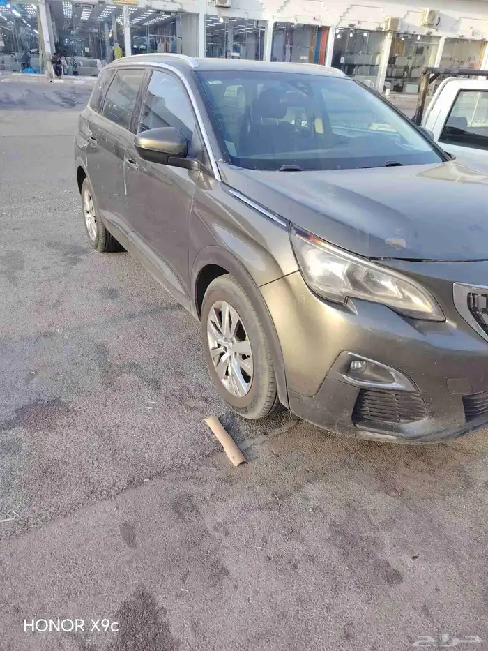 بيجو 5008 موديل 2020 4