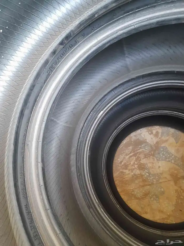 كفرات مقاس 285 50R20 جنط 20 نظاف 4