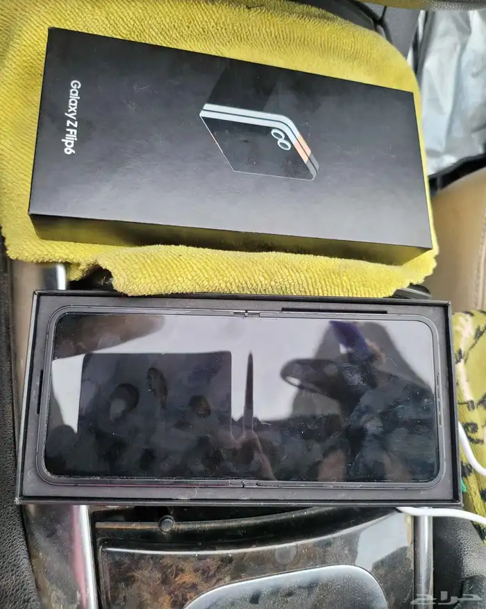 Samsung Z Flip 6 512GB 12GB . 6