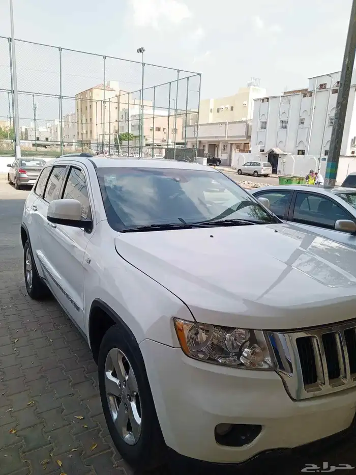 جيب جراند شيروكي مديل 2013 7