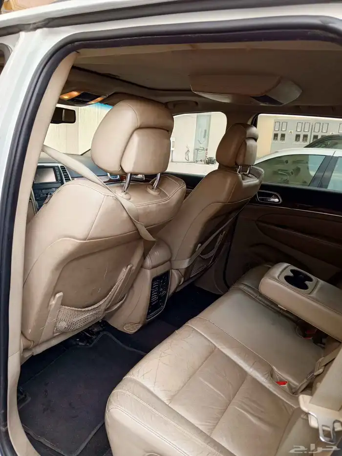 جيب جراند شيروكي مديل 2013 4