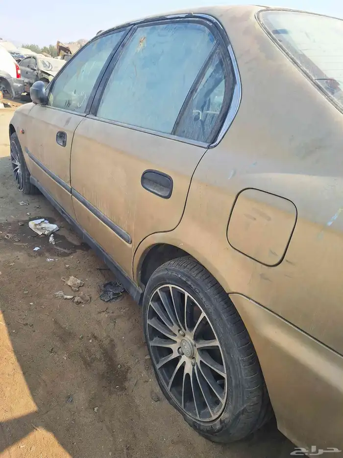 هوندا سفيك موديل 1999 قطع غيار تشليح 3