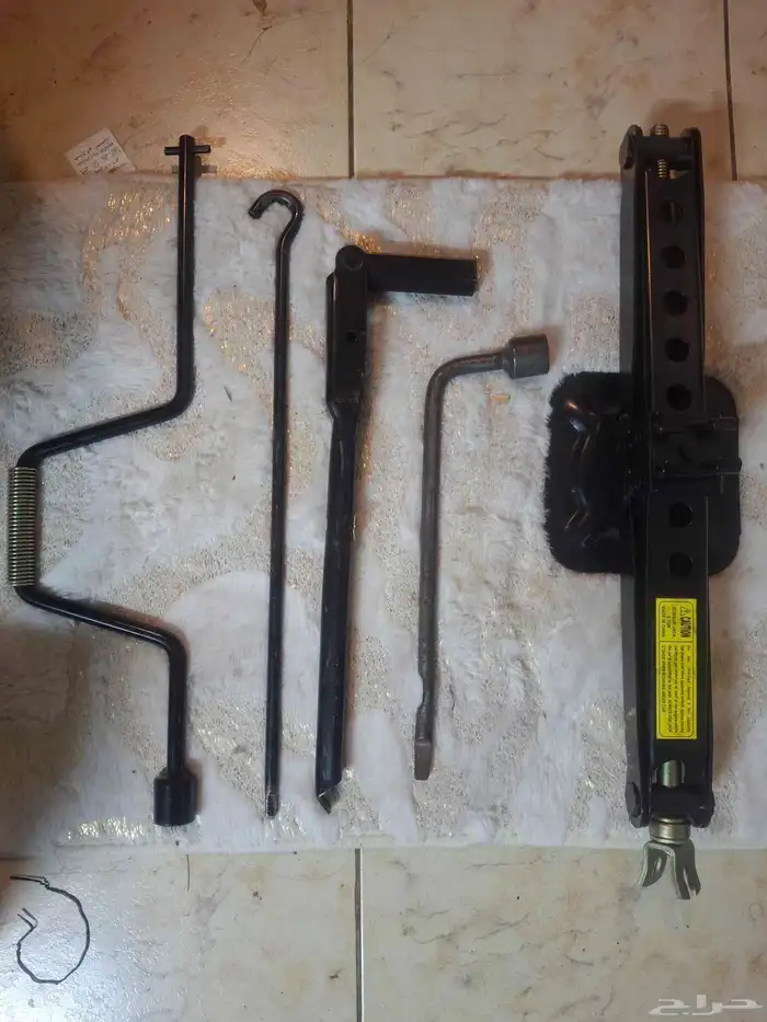 JACK AND JACK STAND 3