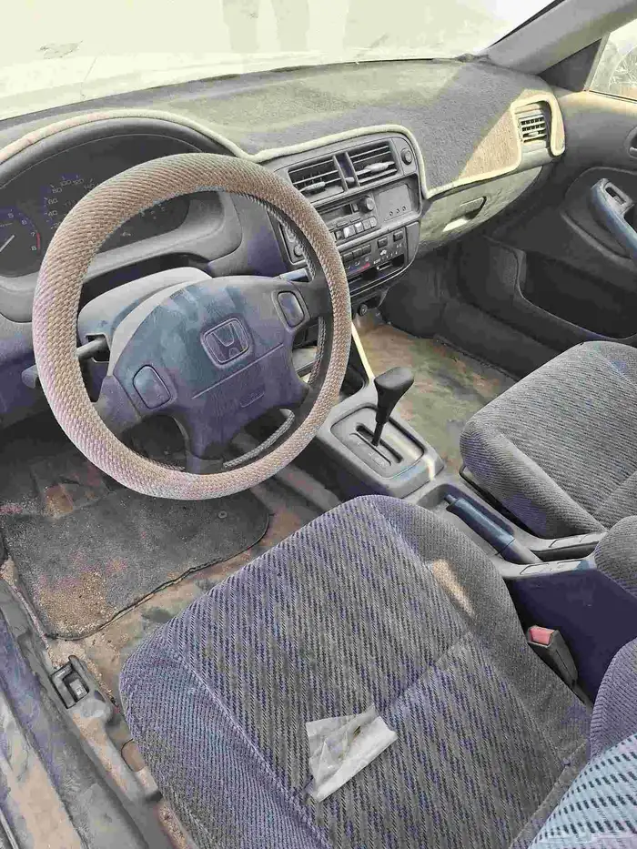 هوندا سفيك موديل 1999 قطع غيار تشليح 2