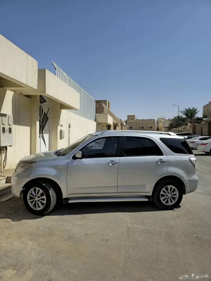 دايهاتسو تيريوس 7 راكب 2012 0