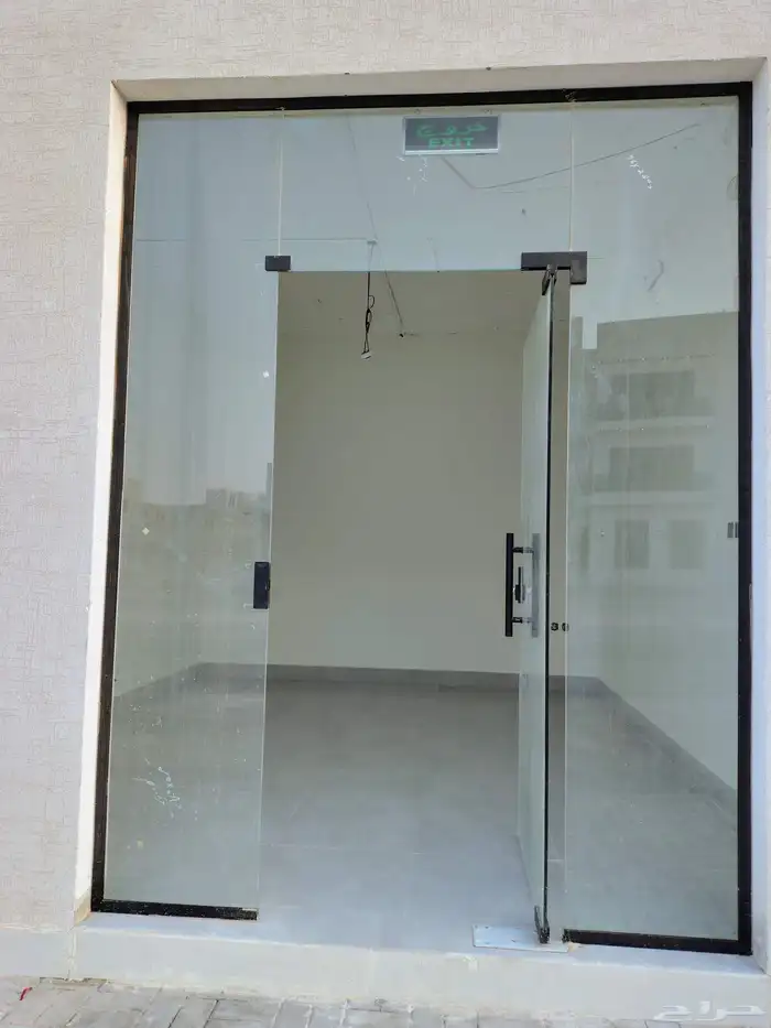 فرصه محلات للايجار فى المهديه على شارع 40 بسعر 15 الف 2