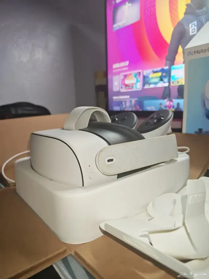 ميتا كويست 3 اس 128 جيجابايت نوع العرض OLED هرتز 120 4
