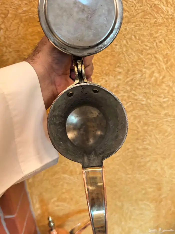 دلة للبيع 1000 ريال 7