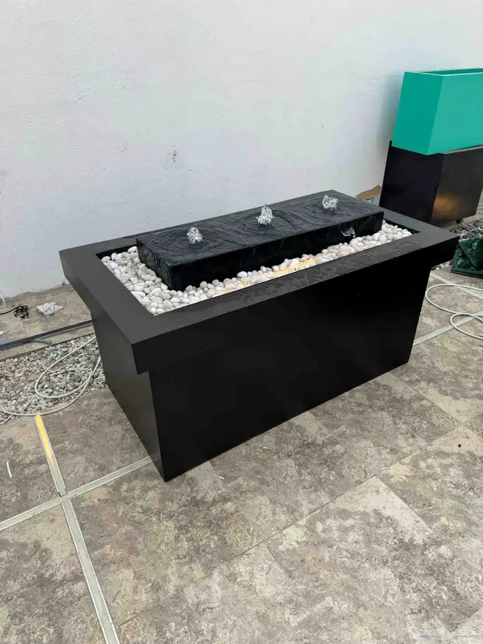 شلالات نوافير وأحواض فايبر جلاس بجودة عالية وتصميم حسب 0