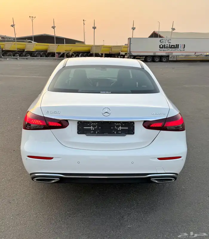 مرسيدس E250 فل كامل فتحه 2021 بحالة الوكاله للبيع 4