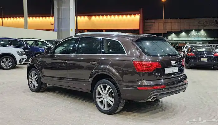 اودي Q7 2012 6
