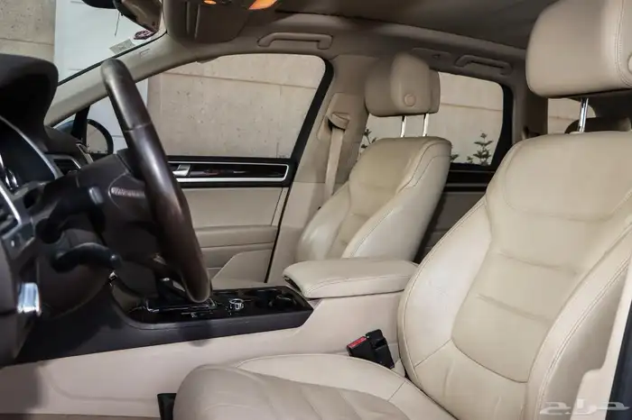 طوارق 2014 مالك اول من الوكالة Volkswagen Toureq 2014 12