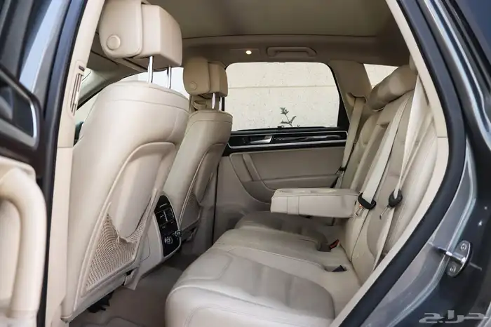 طوارق 2014 مالك اول من الوكالة Volkswagen Toureq 2014 10