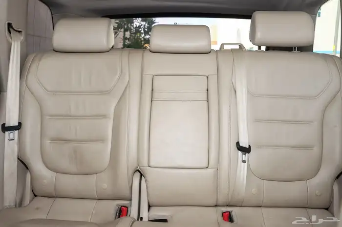 طوارق 2014 مالك اول من الوكالة Volkswagen Toureq 2014 13
