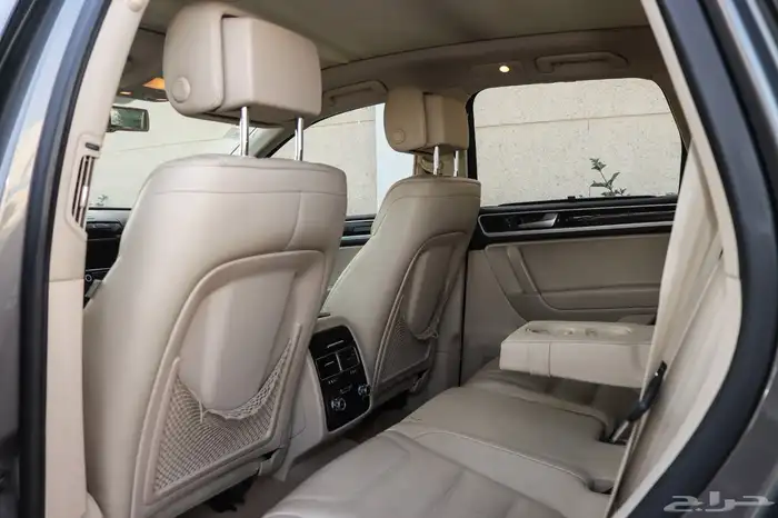 طوارق 2014 مالك اول من الوكالة Volkswagen Toureq 2014 11