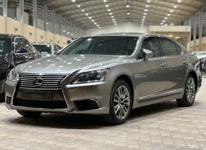 لكزس LS460L موديل 2016 5