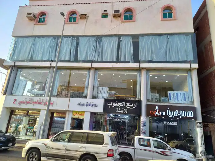 محل با القنفذة سوق الهنيدي بركن ثلاث دورعلى شارعين تجاريين ن 2
