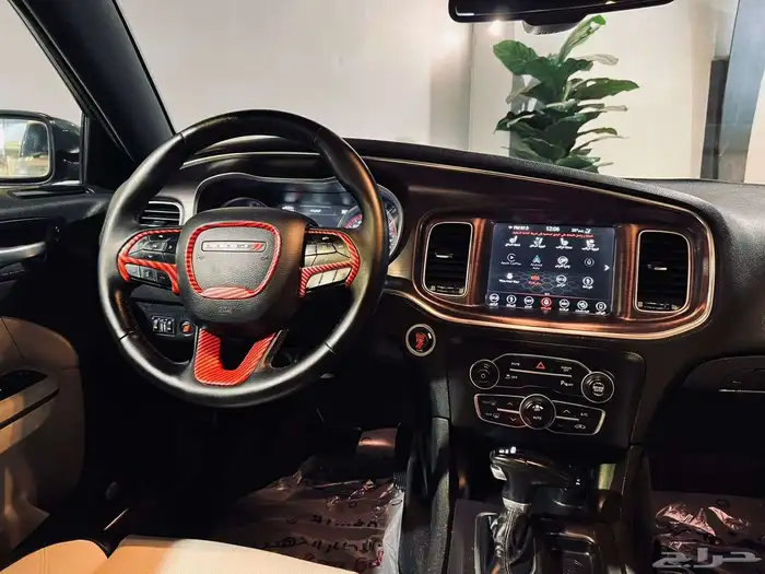 تشارجر 2018 SXT PLUS V6 بحاله ممتازه ماشاء الله 9