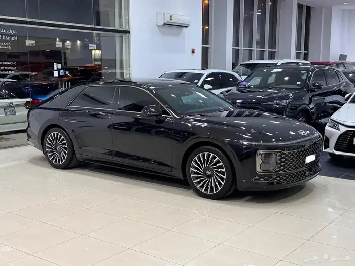 للبيع  هيونداي أزيرا 2024 (أسود) 1