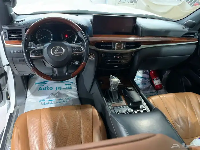 لكزس LX 2021 بلاك اديشن 12