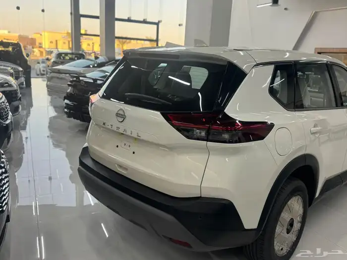نيسان اكس تريل موديل 2025 ستاندر 7 مقاعد 5 مقاعد 9