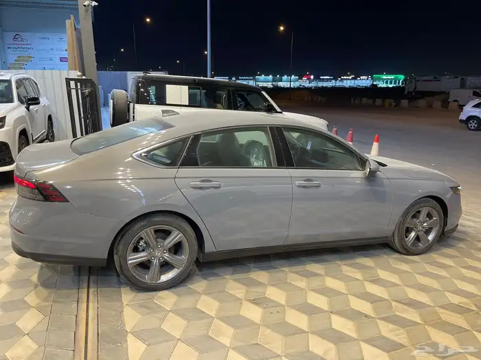 هوندا اكورد 2025 نص فل فقط ب 126000 3