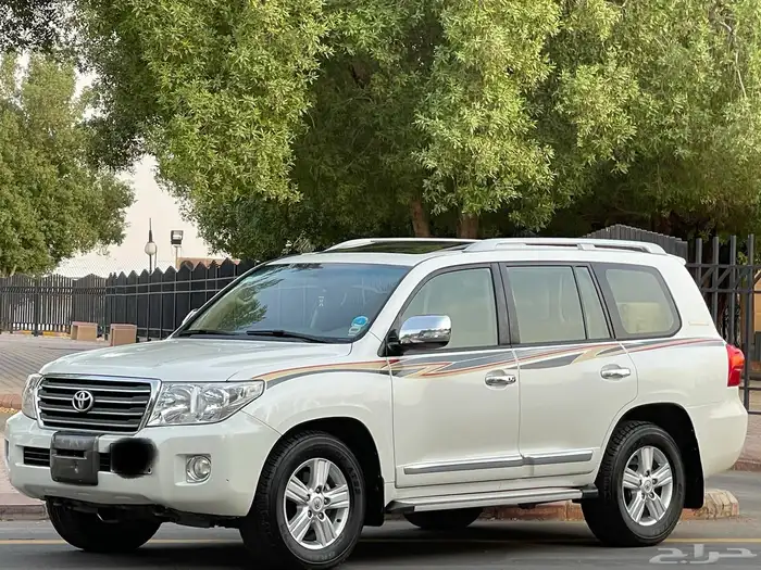 تويوتا لاندكروزر 2015 V6 4